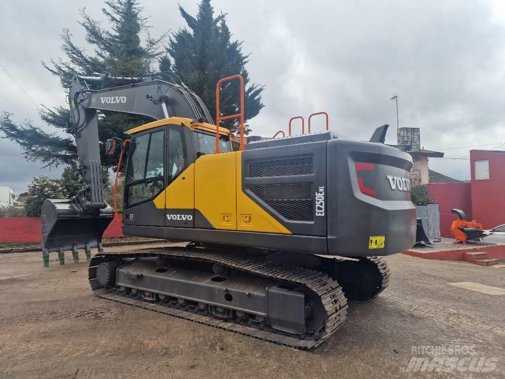 Volvo EC 250 ELN Excavatoare pe șenile
