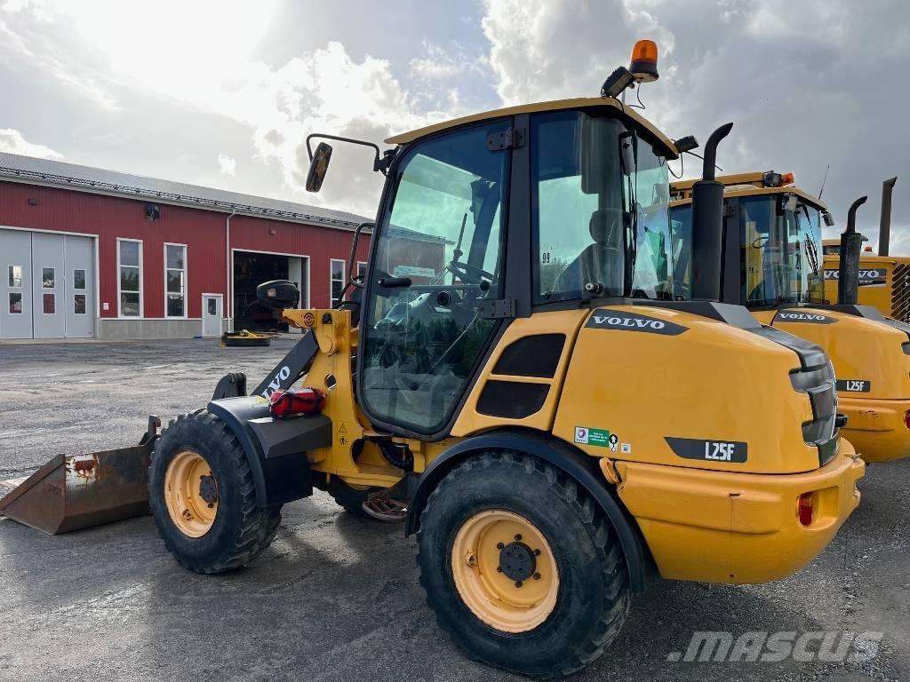 Volvo L 25 F Incarcator pe pneuri