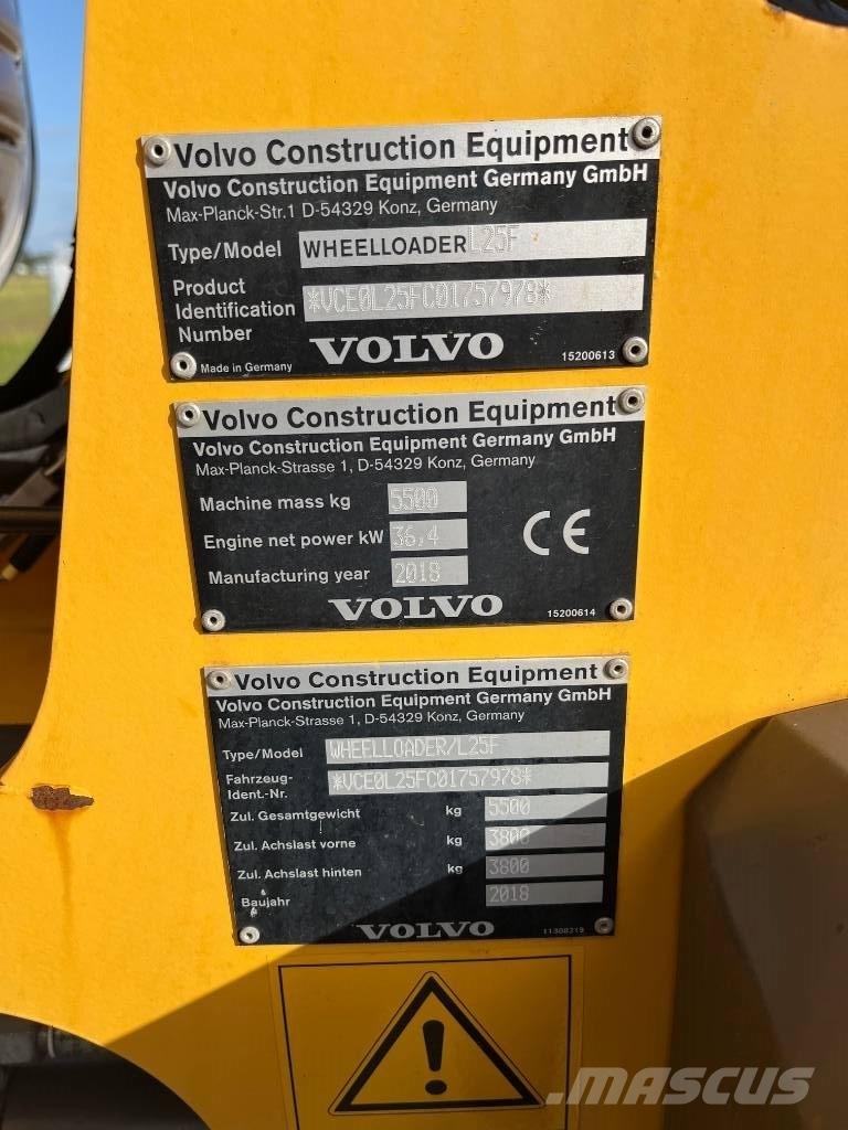Volvo L 25 F Incarcator pe pneuri