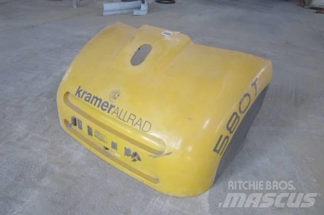 Kramer 580T Cabine si interior