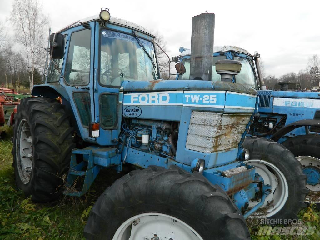 Ford TW 25 Tractoare