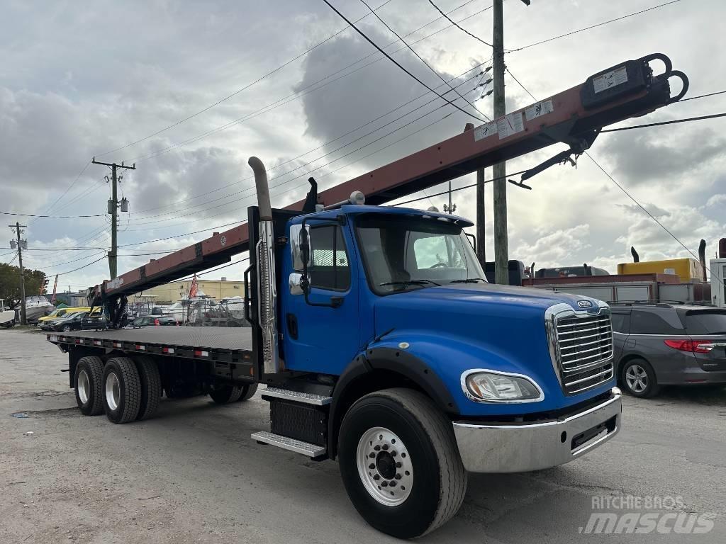 Freightliner M2 Camioane platforma/prelata