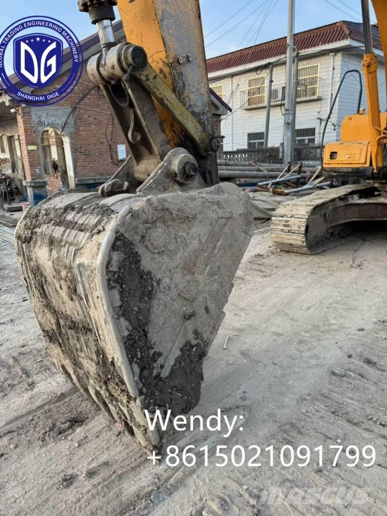 Hyundai 215VS Excavatoare pe șenile
