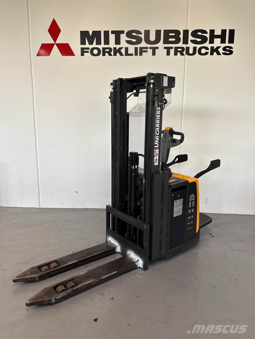 Atlet PSP160 Transpaleti autopropulsanti