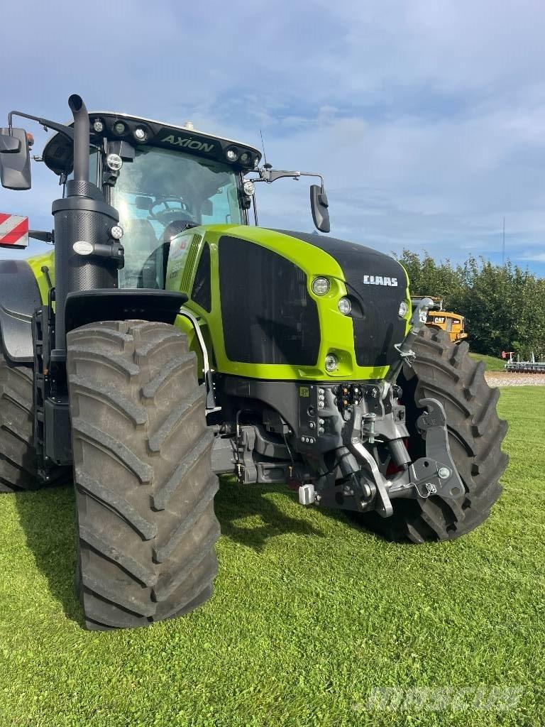 CLAAS AXIO 960 Tractoare
