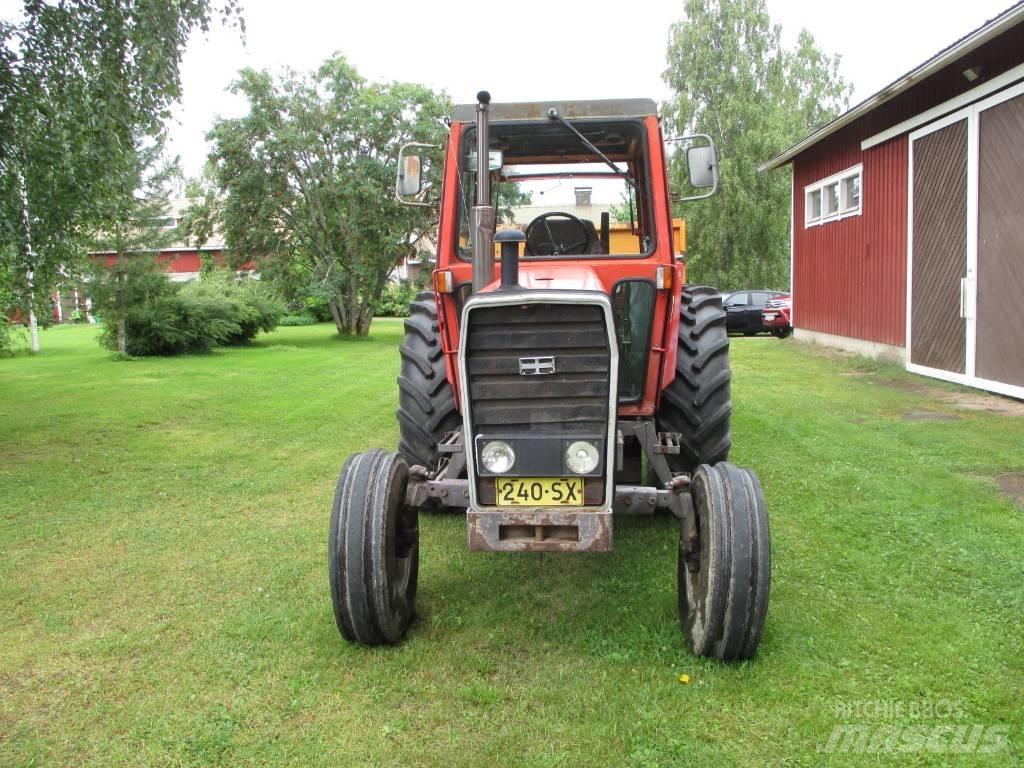 Massey Ferguson 590 Tractoare