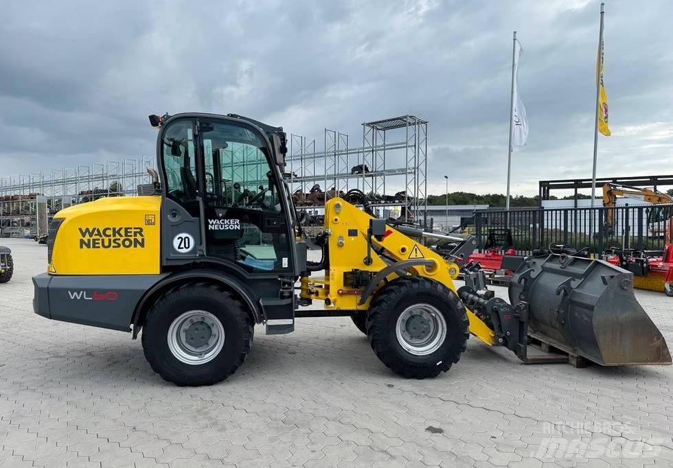 Wacker Neuson WL 60 Incarcator pe pneuri