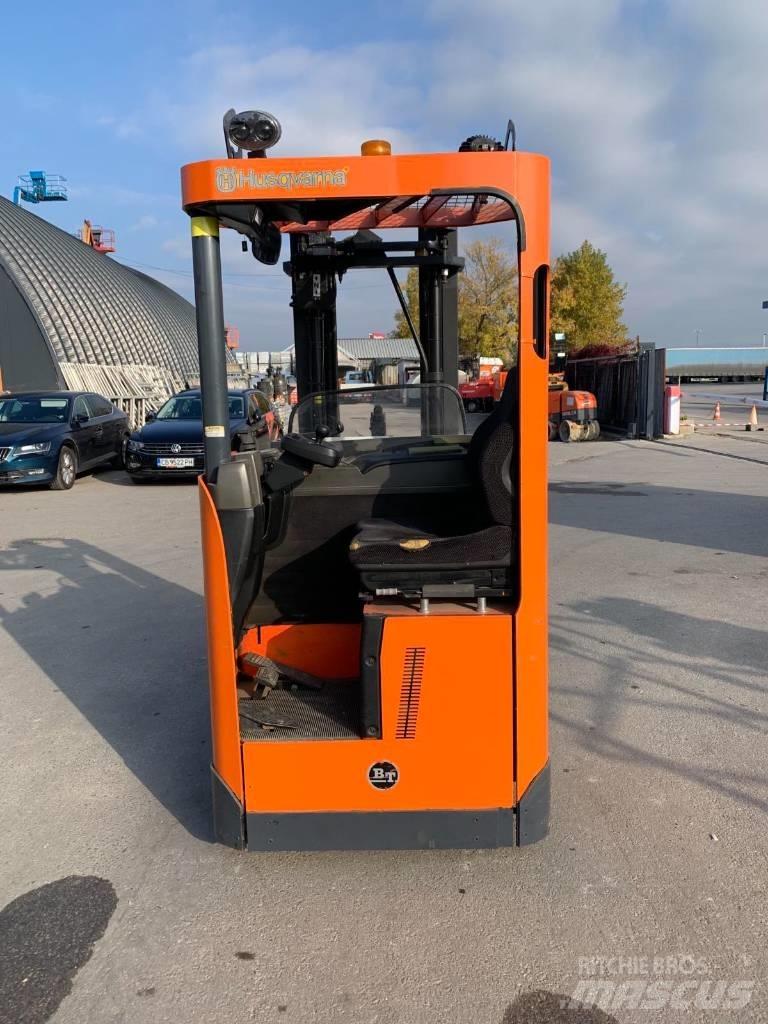 BT SRE 135 L Transpaleti autopropulsanti