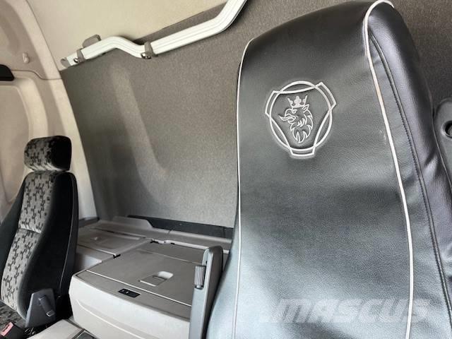 Scania P 280 Camion cu prelata