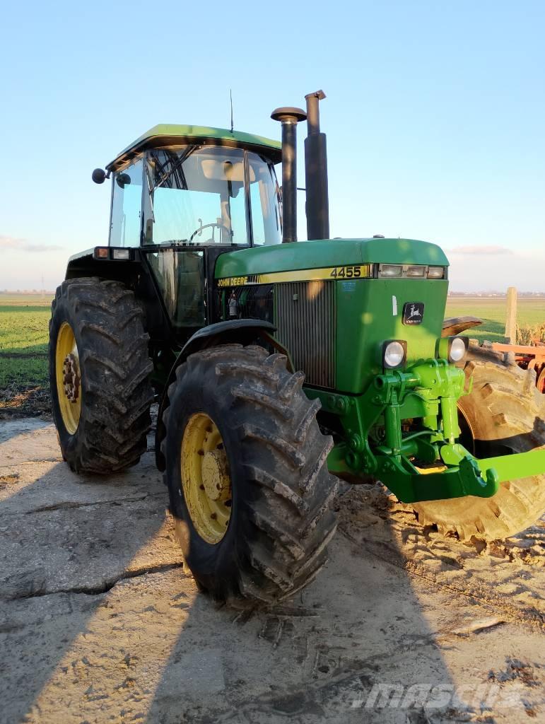 John Deere 4455 Tractoare
