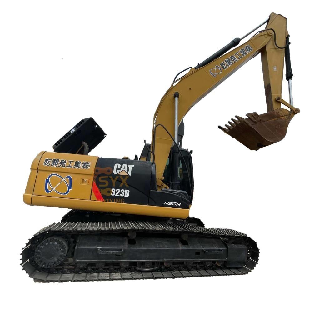 CAT 323D Excavatoare pe șenile
