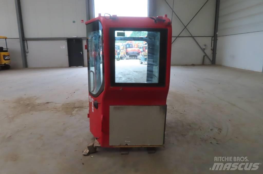 Volvo ECR 88 D Cabine si interior
