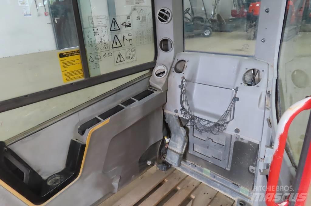 Volvo ECR 88 D Cabine si interior
