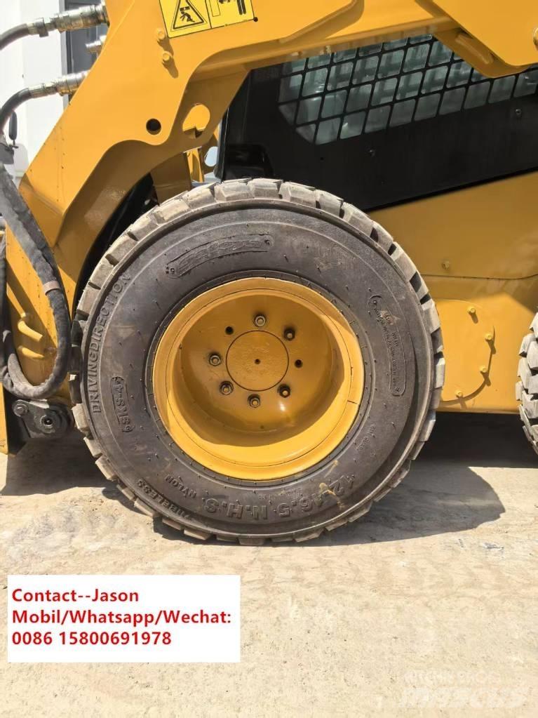 CAT 246 D Mini incarcator