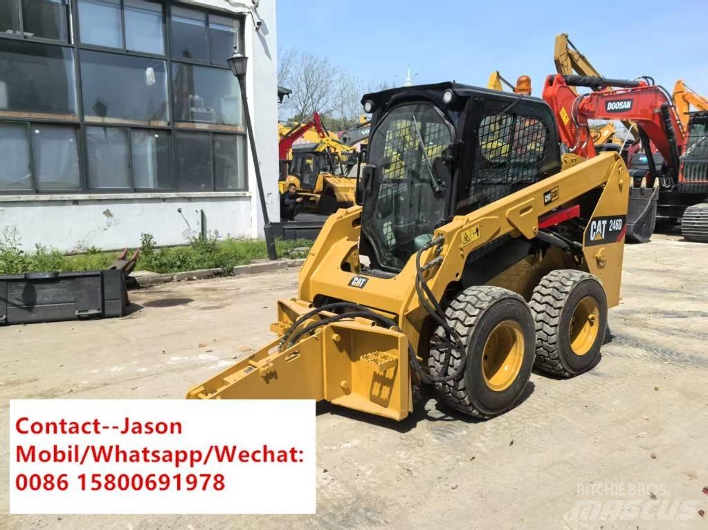 CAT 246 D Mini incarcator