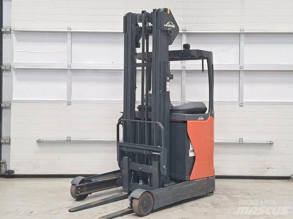 Linde R16-01 Stivuitor cu catarg retractabil