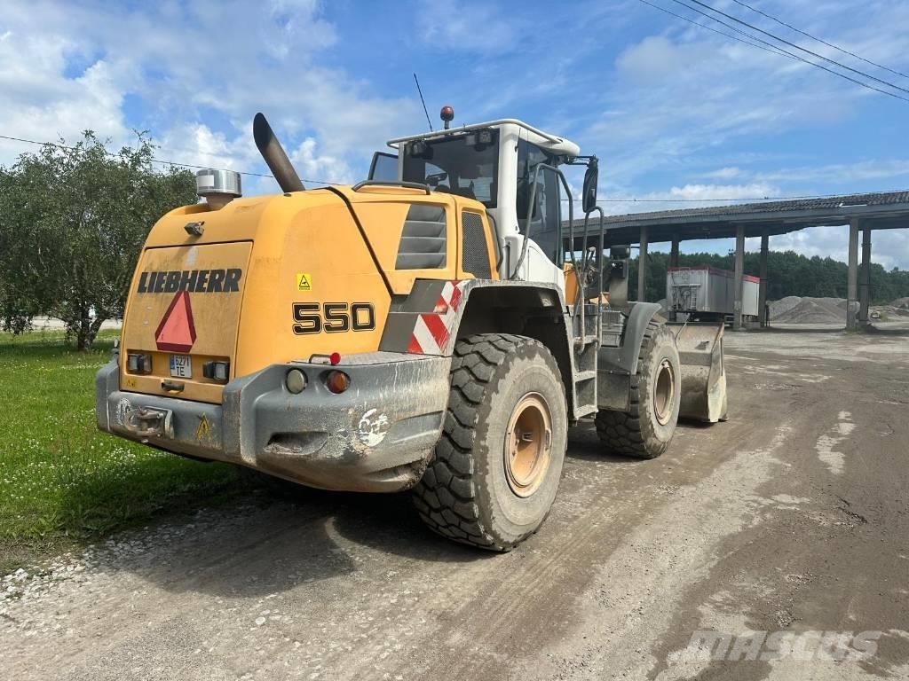 Liebherr L 550 Incarcator pe pneuri