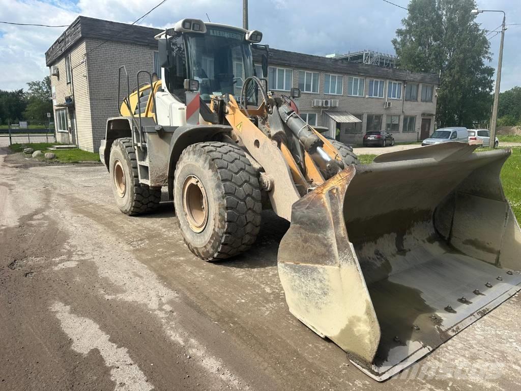 Liebherr L 550 Incarcator pe pneuri