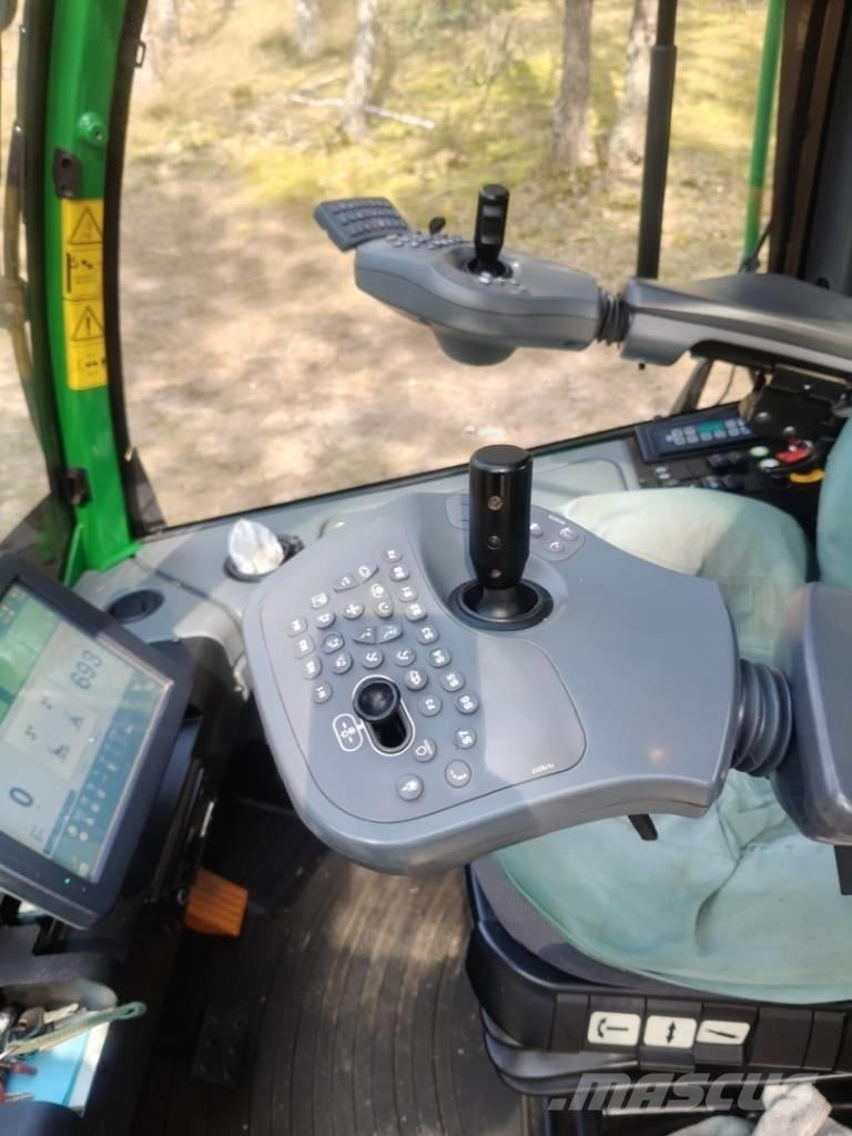 John Deere 1270 G Combine forestiere