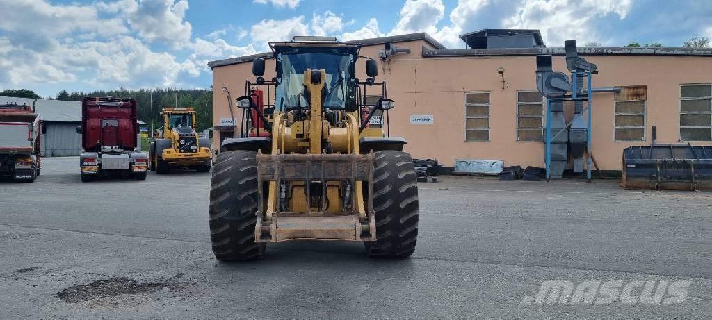CAT 972 K Incarcator pe pneuri