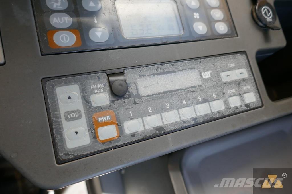 CAT 335F LCR Excavatoare pe șenile
