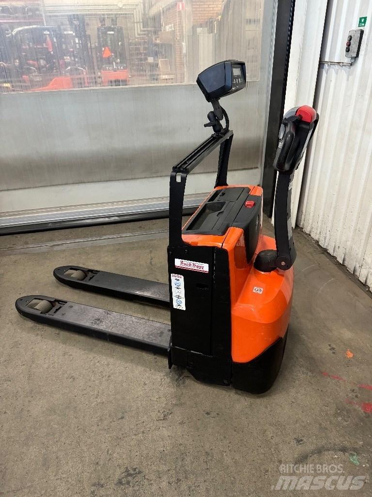 Toyota LWE180 Transpaleta manuala