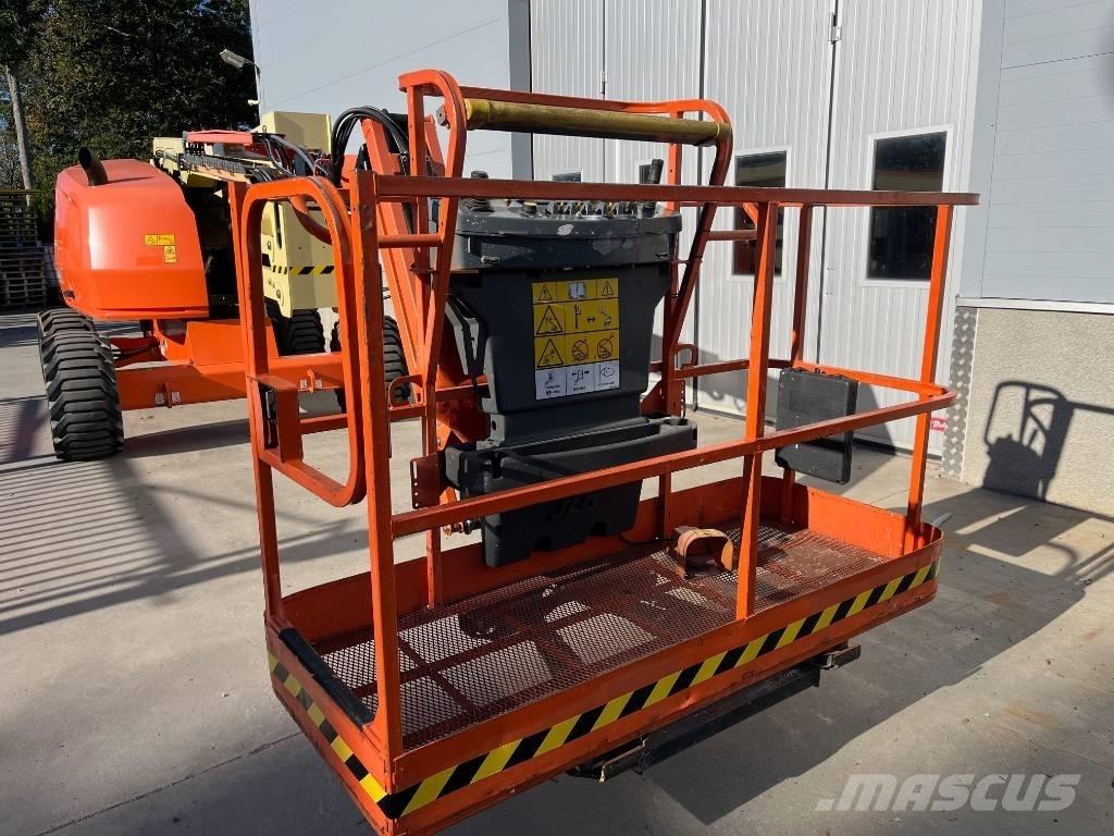 JLG 520 AJ Nacele cu brat articulat