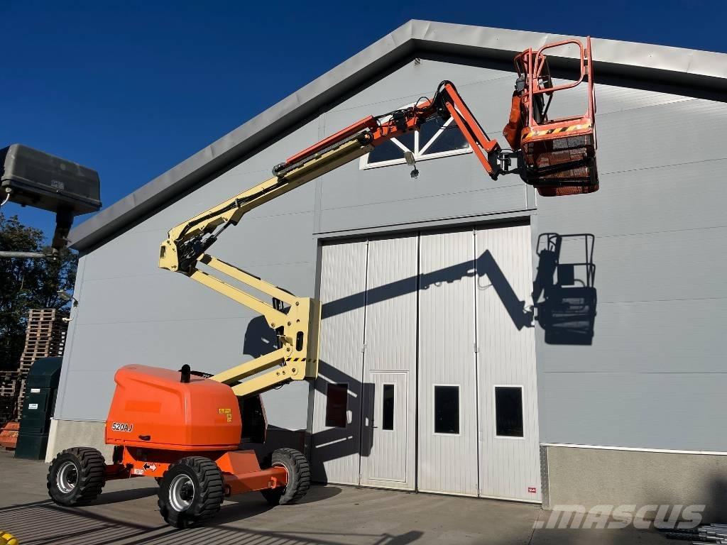 JLG 520 AJ Nacele cu brat articulat