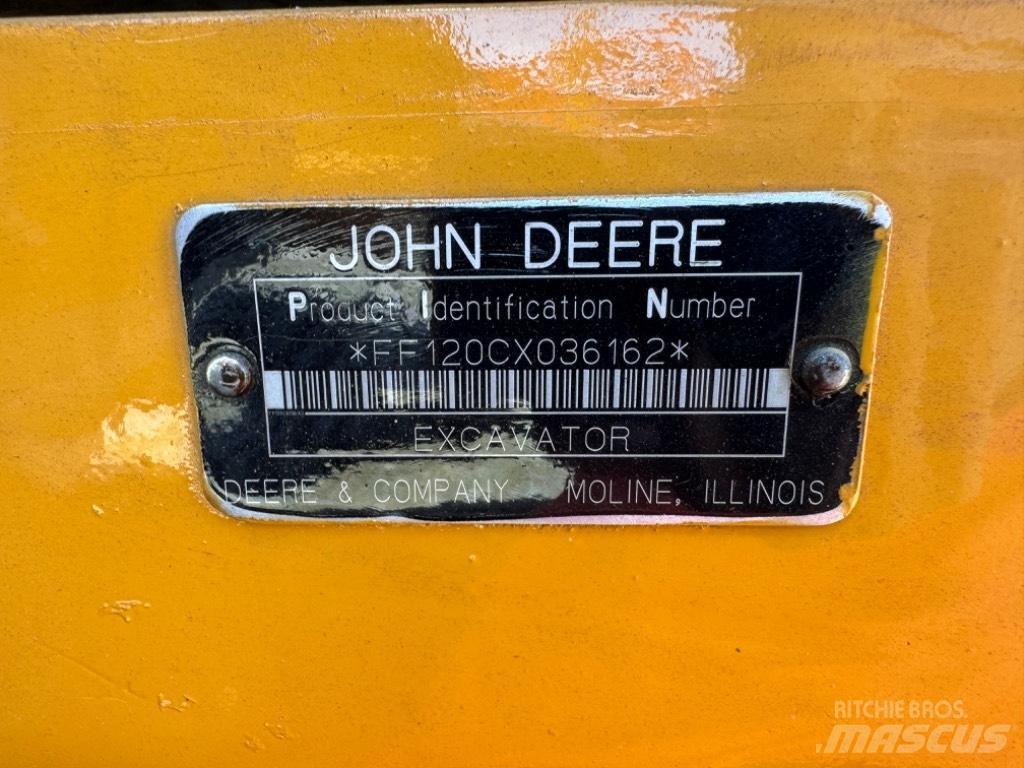 DEERE 120C LC Excavatoare pe șenile
