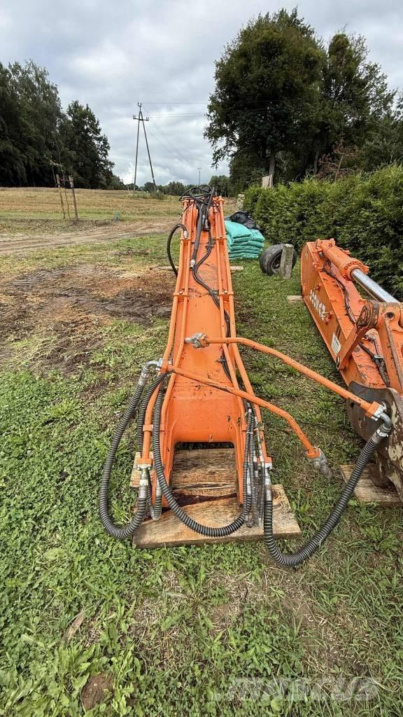 Doosan DX 225 Excavatoare pe șenile
