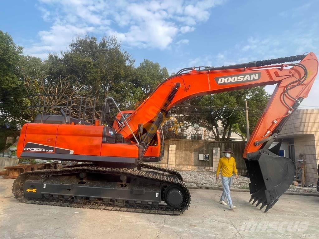Doosan DX300LC-9C Excavatoare pe șenile
