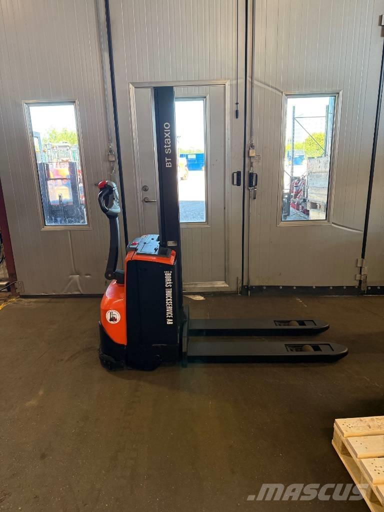 BT truck SWE 080L Transpaleta manuala
