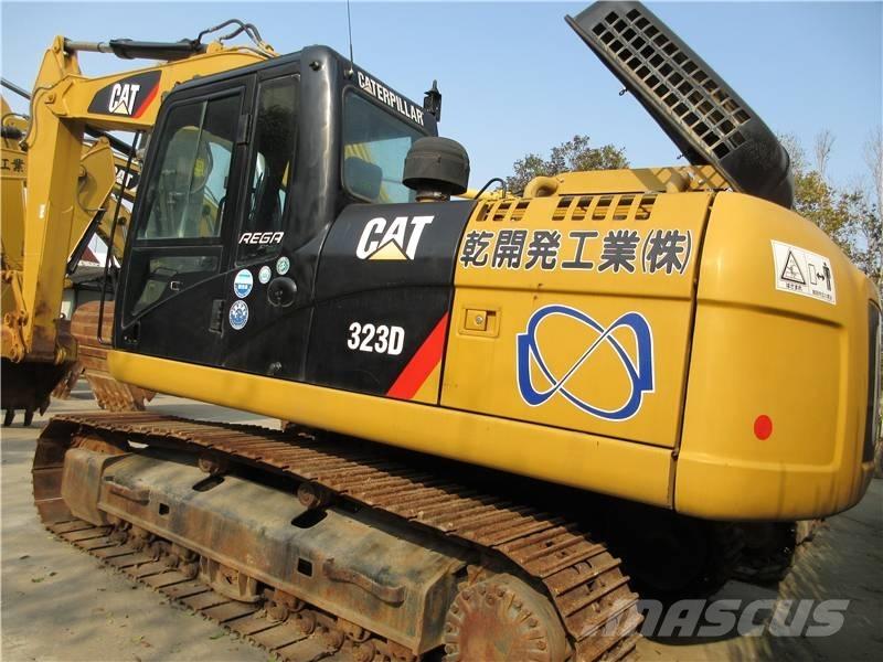 CAT 323 GC Excavatoare pe șenile
