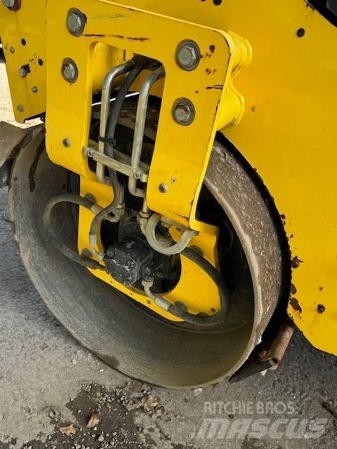 Bomag BW 120 AD-5 Cilindri compactori dubli