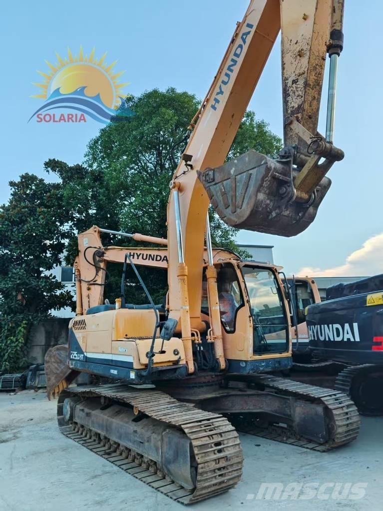 Hyundai r225lc-9t Excavatoare pe șenile
