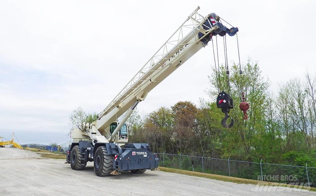 Terex RT780 Macara teren accidentat