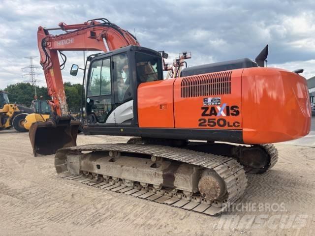 Hitachi ZX 250 LC-5 Excavatoare pe șenile
