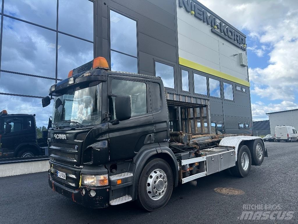 Scania P420 6x2*4 Camion cu carlig de ridicare