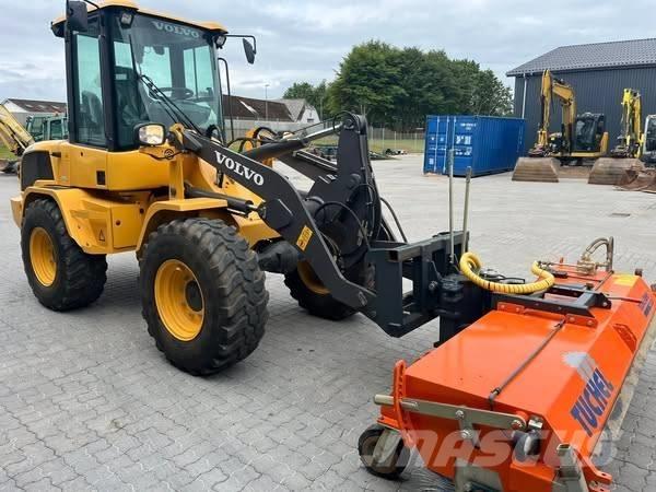 Volvo L 30 G Incarcator pe pneuri