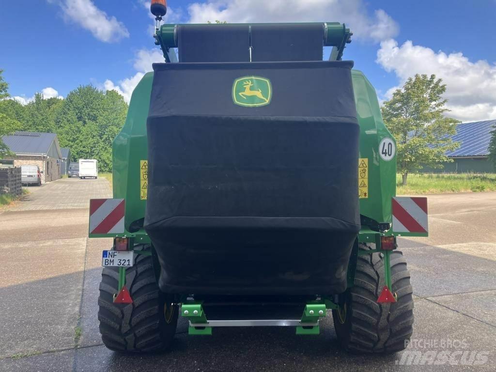 John Deere V461R Masina de balotat cilindric