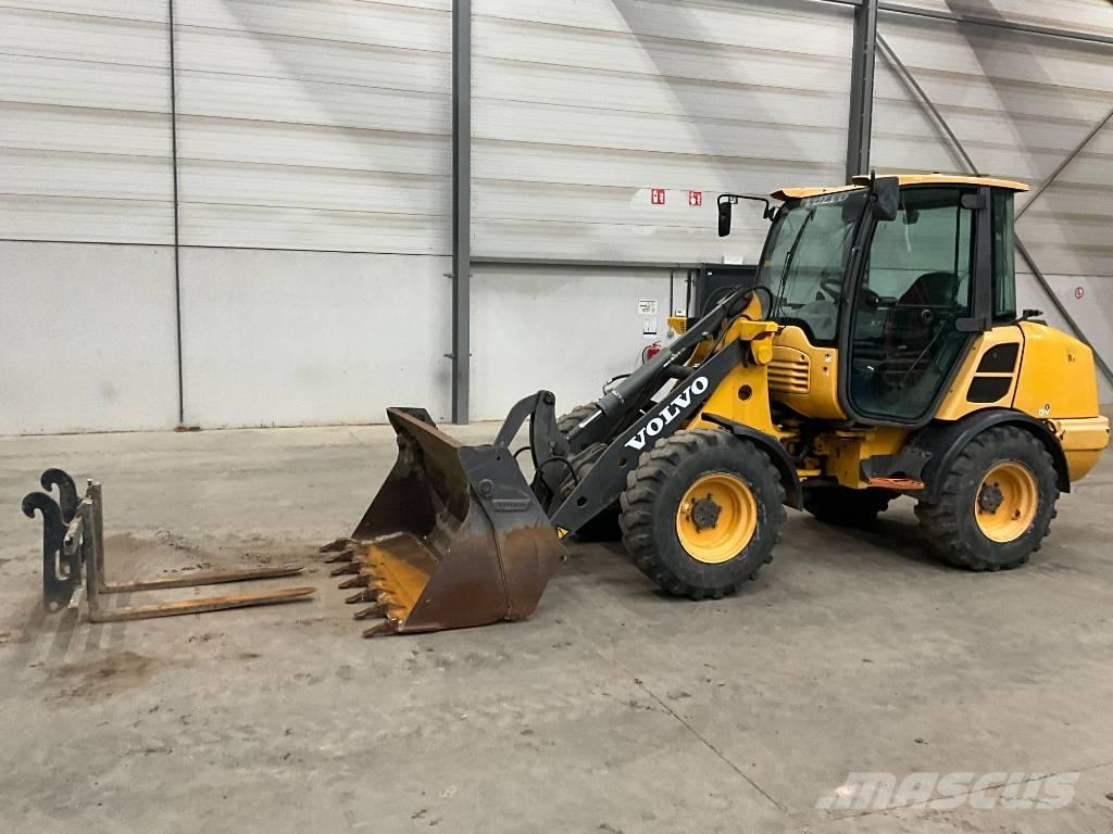 Volvo L 25 F Incarcator pe pneuri