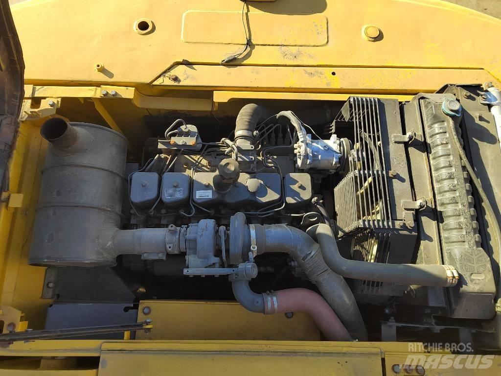 Komatsu PC220-7 Excavatoare pe șenile
