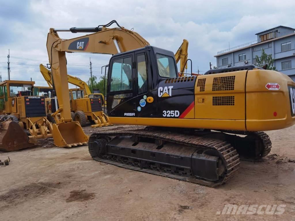 CAT 325DL Excavatoare pe șenile
