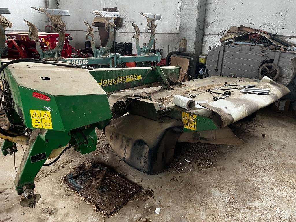 John Deere CC0324 Cositoare de iarba cu umidificator