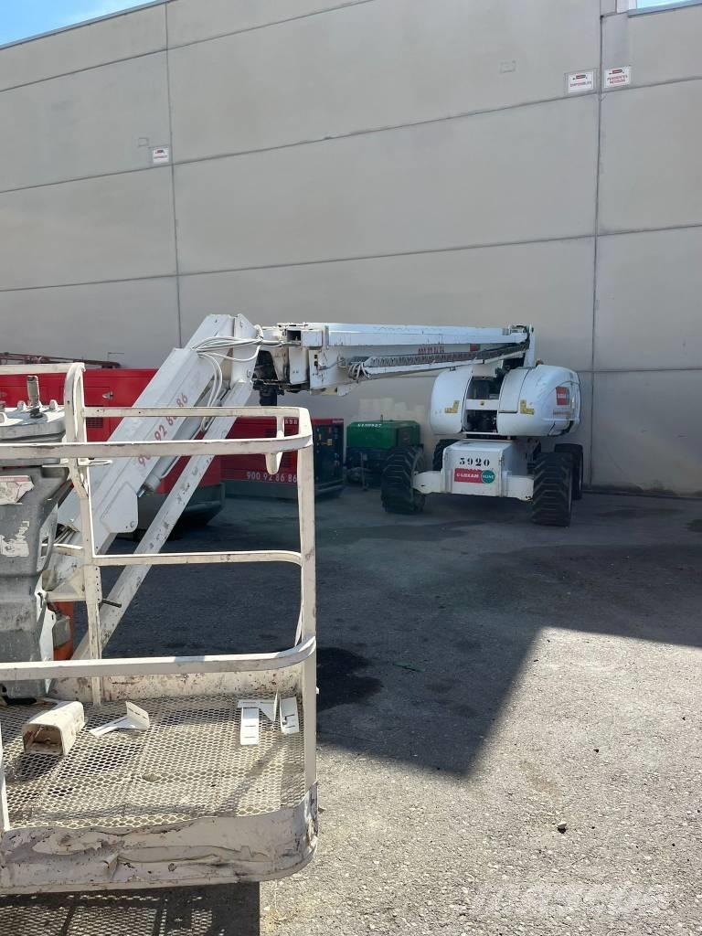 JLG 860 SJ Nacele cu brat telescopic
