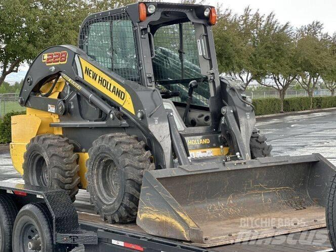 New Holland L 228 Mini incarcator