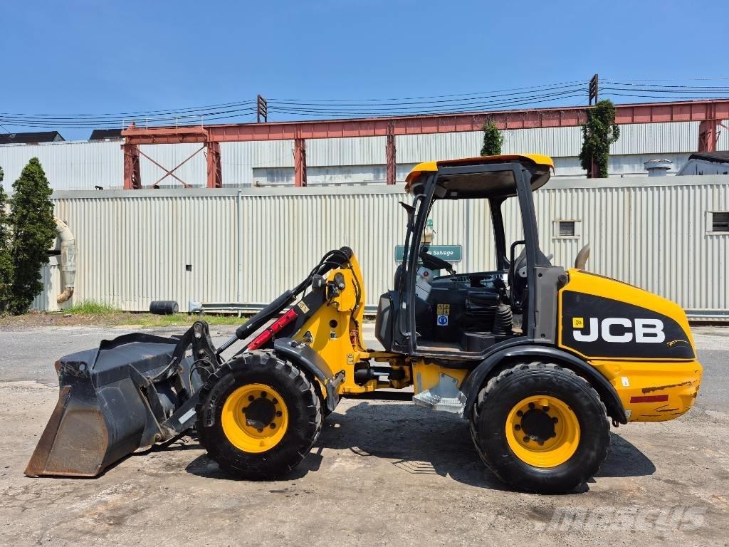 JCB 406 B Incarcator pe pneuri
