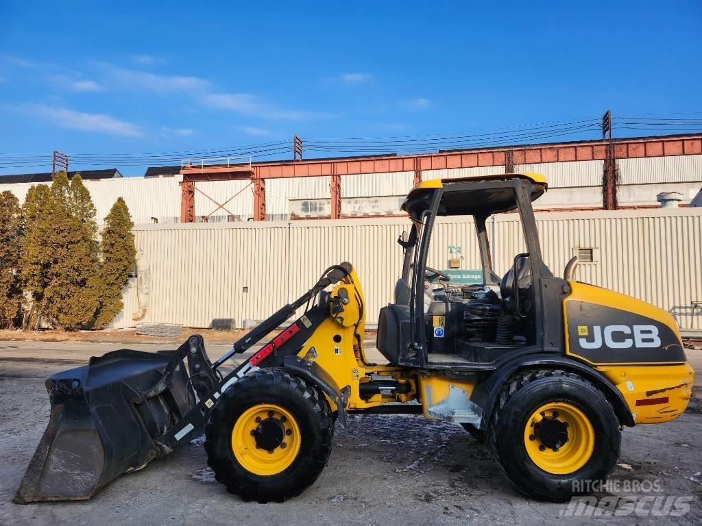 JCB 406 B Incarcator pe pneuri