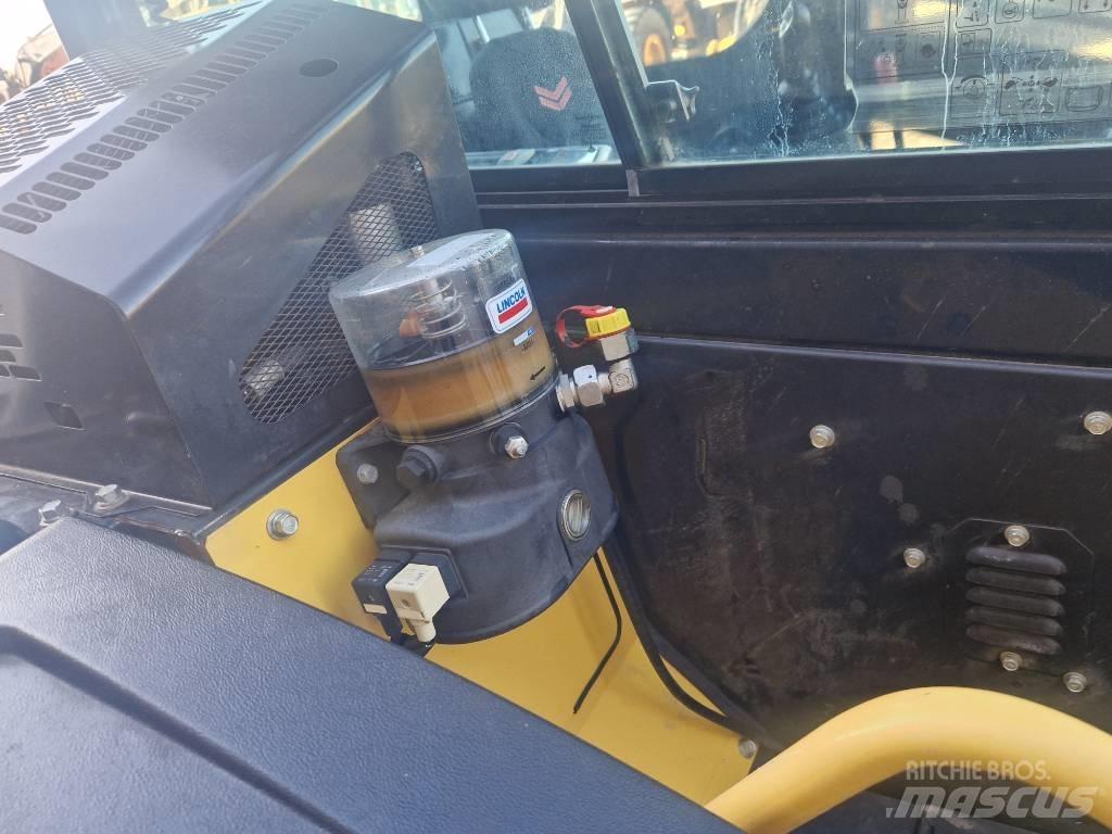 Yanmar VIO80 Excavatoare pe șenile
