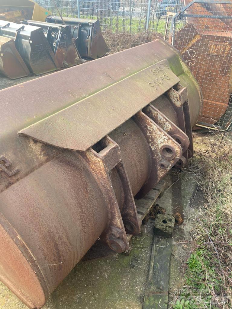 CAT 953 Pistoane